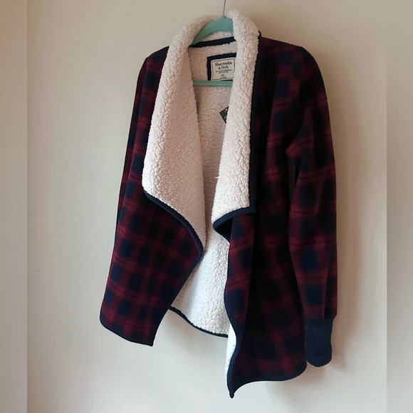 Abercrombie & Fitch Buffalo Plaid Sherpa Lined Jacket - Sz XS - NWT - Picture 2 of 6